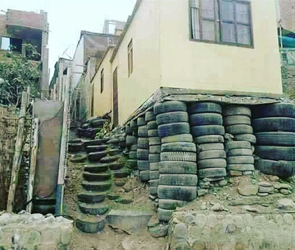 Determining the best foundation type for your house may be the most important decision you make in your overall house design. Sitting on the wrong foundations may set your project up for future problems.