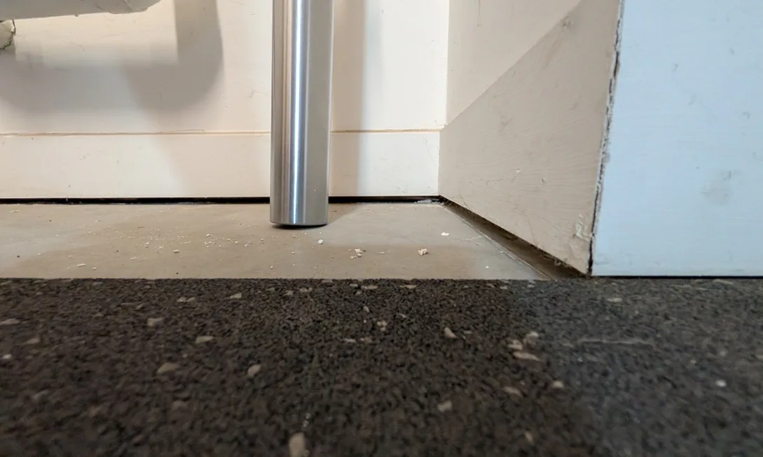 Separation beneath internal walls provided important clues about the building's behaviour.