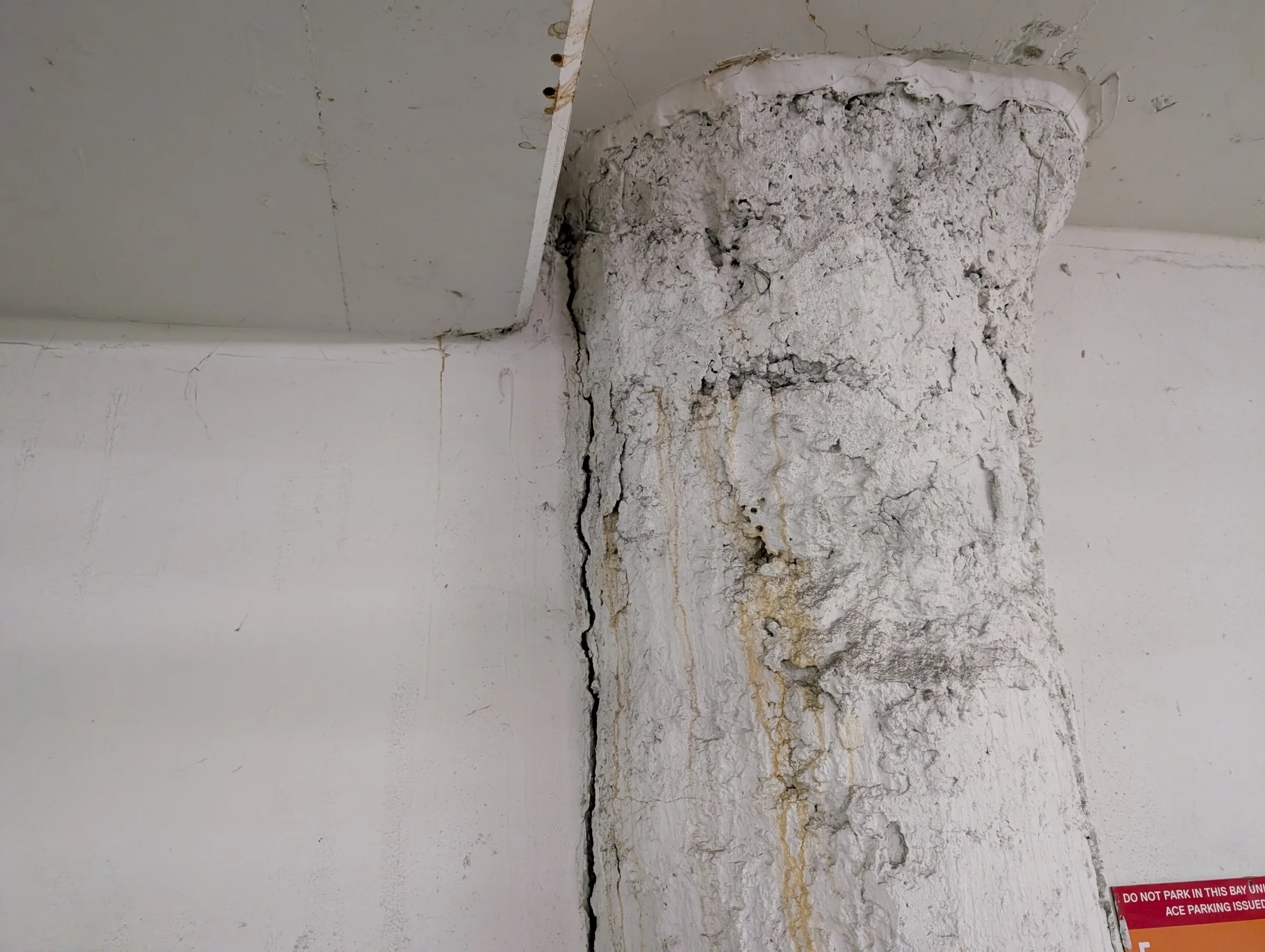 Tracing moisture pathways helped identify the underlying defects driving deterioration.